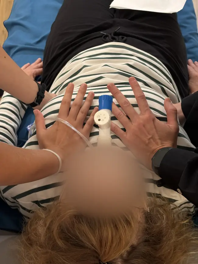L'accompagnement manuel pendant un soin respiratoire