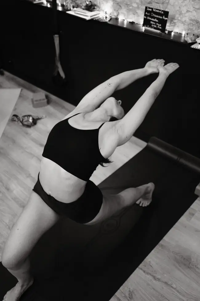 Une posture de repli sur le tapis